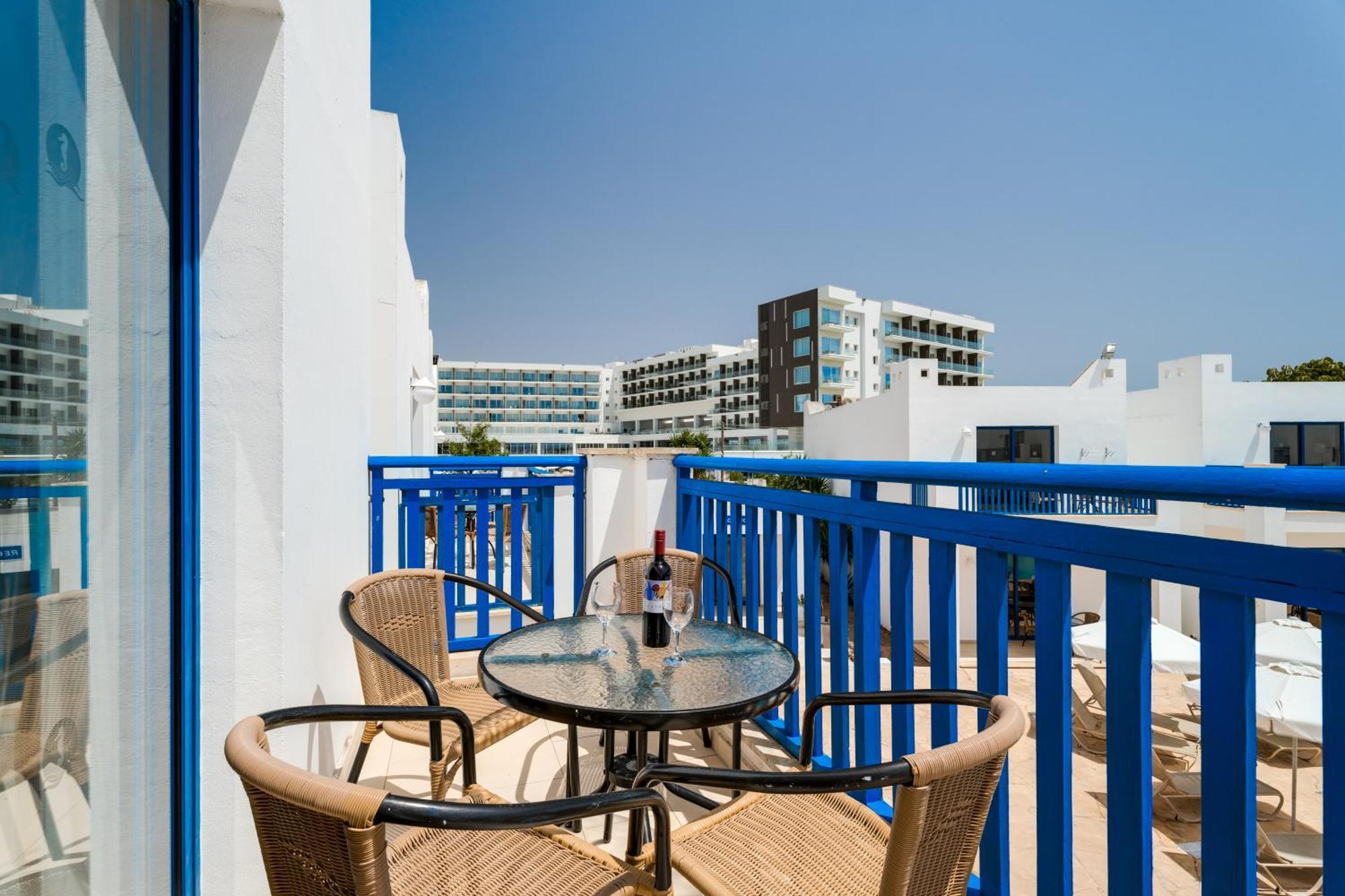 Kritamo Beach Hotel Apartments Ayia Napa Exteriör bild